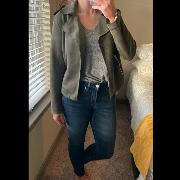 Faux suede olive green jacket - Picture 3 of 7